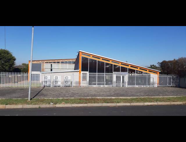 693M² BUILDING FOR SALE IN HEIDELBERG CENTRAL